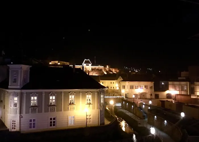 아파트 Zalar